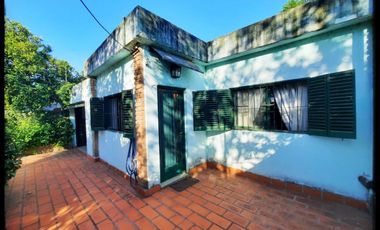Casa en venta - 2 Dormitorios 2 Baños - Cocheras - 340Mts2 - Altos del Oeste, General Rodríguez