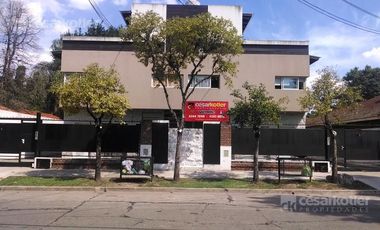 Triplex a estrenar de 4 amb. c / entrada de auto