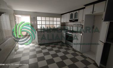 casa en arriendo en fontana. Cod A16171