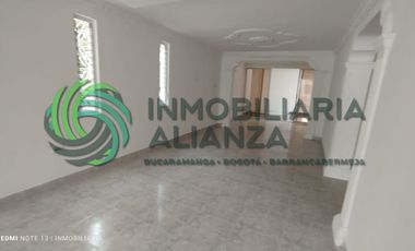 casa en arriendo en fontana. Cod A16171