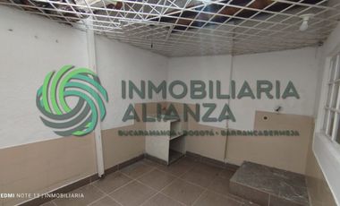 casa en arriendo en fontana. Cod A16171