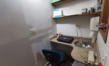 oficina en venta en el poblado. Cod V4364