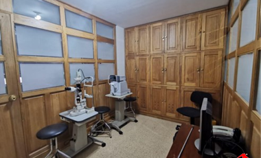 oficina en venta en el poblado. Cod V4364