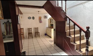 Casa Camino Real 10, Tierra Blanca, Tlahuac. en Dos niveles.