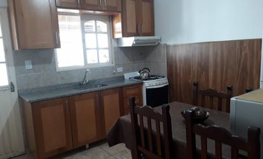 Excelente dúplex de 3 amb con entrada de auto, patio, lavadero, galería en Chilavert