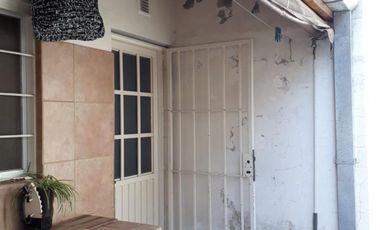 Excelente dúplex de 3 amb con entrada de auto, patio, lavadero, galería en Chilavert