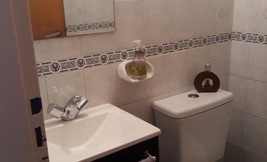 Excelente dúplex de 3 amb con entrada de auto, patio, lavadero, galería en Chilavert