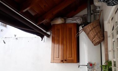 Excelente dúplex de 3 amb con entrada de auto, patio, lavadero, galería en Chilavert