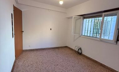 Departamento Tipo Casa en venta en Lanus Oeste
