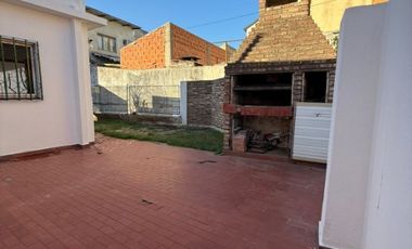 Departamento Tipo Casa en venta en Lanus Oeste