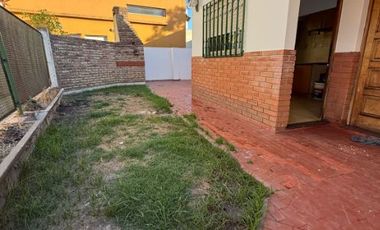 Departamento Tipo Casa en venta en Lanus Oeste