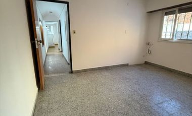Departamento Tipo Casa en venta en Lanus Oeste