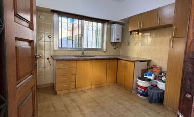 Departamento Tipo Casa en venta en Lanus Oeste