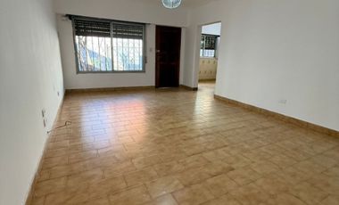 Departamento Tipo Casa en venta en Lanus Oeste