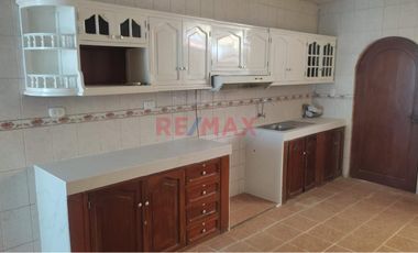 🔰Casa En Venta 📌Ubicacion Estrategica En Piura Urb. Bello Horizonte 📐228 M² De Terreno 🧱340 M² De Area Contruida ⚠️Zona No Inundable