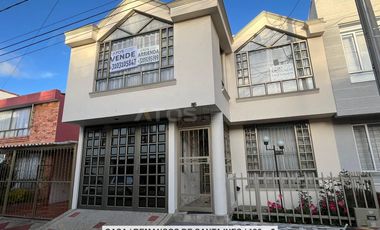 casa en venta en remansos de santa ines. Cod V4990