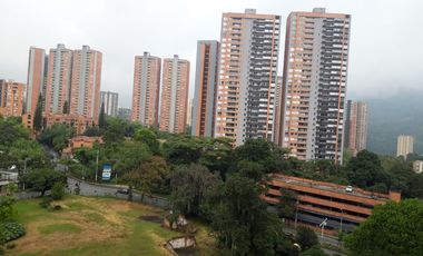 apartamento en arriendo en suramérica. Cod A27868