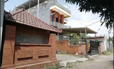 Dijual rumah perumahan puskopad jalan cendrawasih Mojokerto