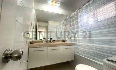 VENDO LINDA CASA MEDITERRÁNEA EN SANTA ELENA CHICUREO