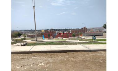 ¡Tu Casa De Playa A Solo 50 Minutos De Lima! Terreno De 120 M² Frente A Parque En Pucusana