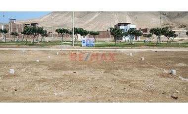 ¡Tu Casa De Playa A Solo 50 Minutos De Lima! Terreno De 120 M² Frente A Parque En Pucusana