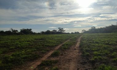 Proyecto Condominio Brisas del Llano / Arjona.