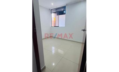 Alquilo Lindo Dpto. – En Smp   📍 A Unos Pasos De Av. José Granda, Cerca Al Óvalo De Habich Y Panamericana Norte, A 15 Minutos De Plaza Norte, Conecti