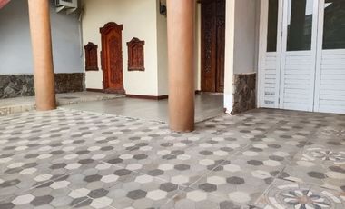 Di Sewakan Rumah Siap Huni 9 Kamar di Babakan Sari Kiaracondong Bandung