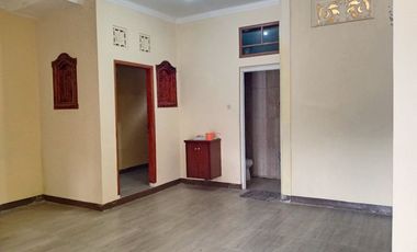 Di Sewakan Rumah Siap Huni 9 Kamar di Babakan Sari Kiaracondong Bandung