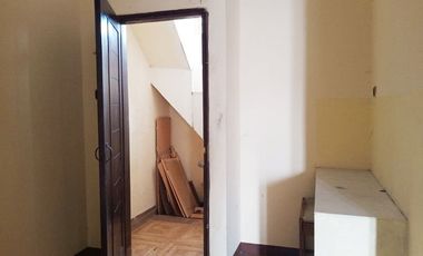 Di Sewakan Rumah Siap Huni 9 Kamar di Babakan Sari Kiaracondong Bandung