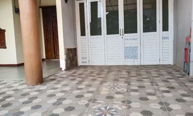 Di Sewakan Rumah Siap Huni 9 Kamar di Babakan Sari Kiaracondong Bandung