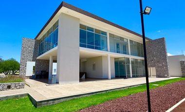 SURPONIENTE EN XARAMA HERMOSA CON ROOF GARDEN