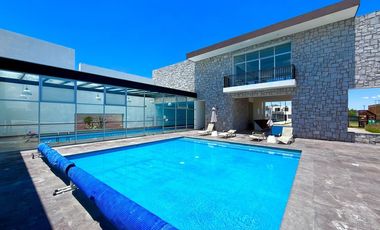 SURPONIENTE EN XARAMA HERMOSA CON ROOF GARDEN