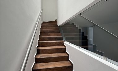 SURPONIENTE EN XARAMA HERMOSA CON ROOF GARDEN