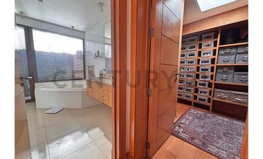 Rumah Cantik Di Slipi Palmerah Siap Huni Cocok Juga Utk Usaha