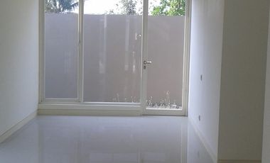 Rumah Tinggal Minimalis dalam Perum Citra Grand Mutiara Gamping Sleman