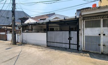 Rumah LT 119 Terawat 10 Menit ke Terminal Cengkareng Bisa KPR J-43930