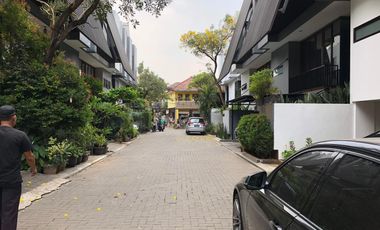 Rumah Townhouse Murah di Bangka Kemang Design Modern Siap Huni Strategis Kompleks dg Security Gate