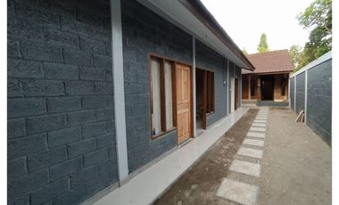 Rumah Limasan Classic Dengan Banyak Ruangan Di Timur Jogja