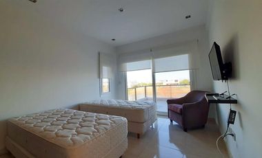 Casa en Venta 5 ambientes Barrio El Canton Norte a laguna y con pileta - AMUEBLADA!