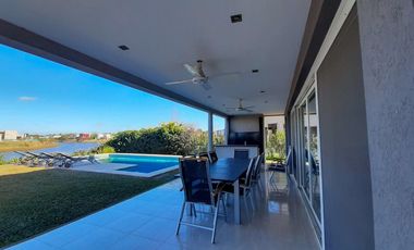 Casa en Venta 5 ambientes Barrio El Canton Norte a laguna y con pileta - AMUEBLADA!