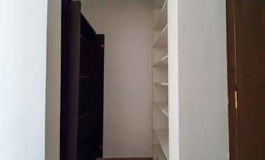 Casa en Venta 5 ambientes Barrio El Canton Norte a laguna y con pileta - AMUEBLADA!