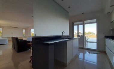 Casa en Venta 5 ambientes Barrio El Canton Norte a laguna y con pileta - AMUEBLADA!