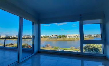 Casa en Venta 5 ambientes Barrio El Canton Norte a laguna y con pileta - AMUEBLADA!