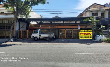 Rumah Tengah Kota Surabaya Dekat Kampus Ubaya Ngagel Madya