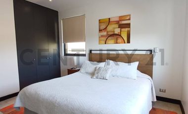 Arriendo casa moderna con vista en La Reina Alta