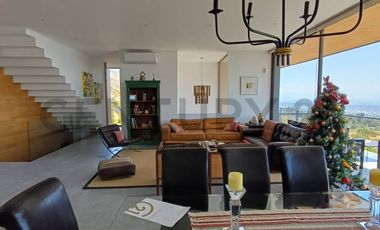 Arriendo casa moderna con vista en La Reina Alta