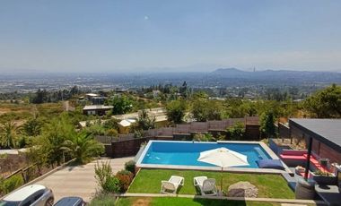 Arriendo casa moderna con vista en La Reina Alta