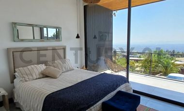 Arriendo casa moderna con vista en La Reina Alta