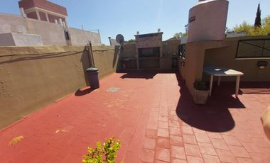 Excelente ph  tipo casa, individual, frente, 3 amb en muy buena zona residencial